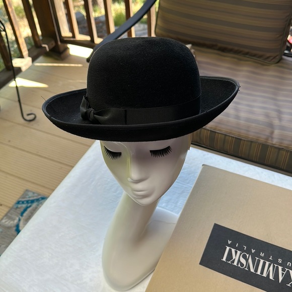Helen Kaminski | Accessories | Kaminski Cashmere Australia  display picture 1